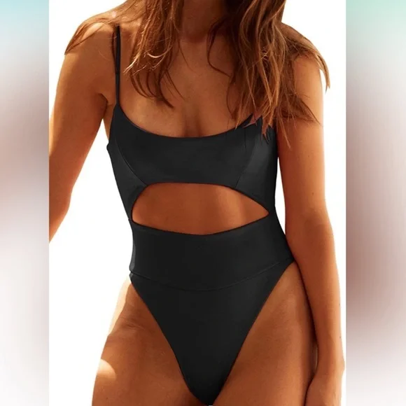 Sale!!! Vibrant Pink Women's One Piece Swimsuit - Picture 2 of 3